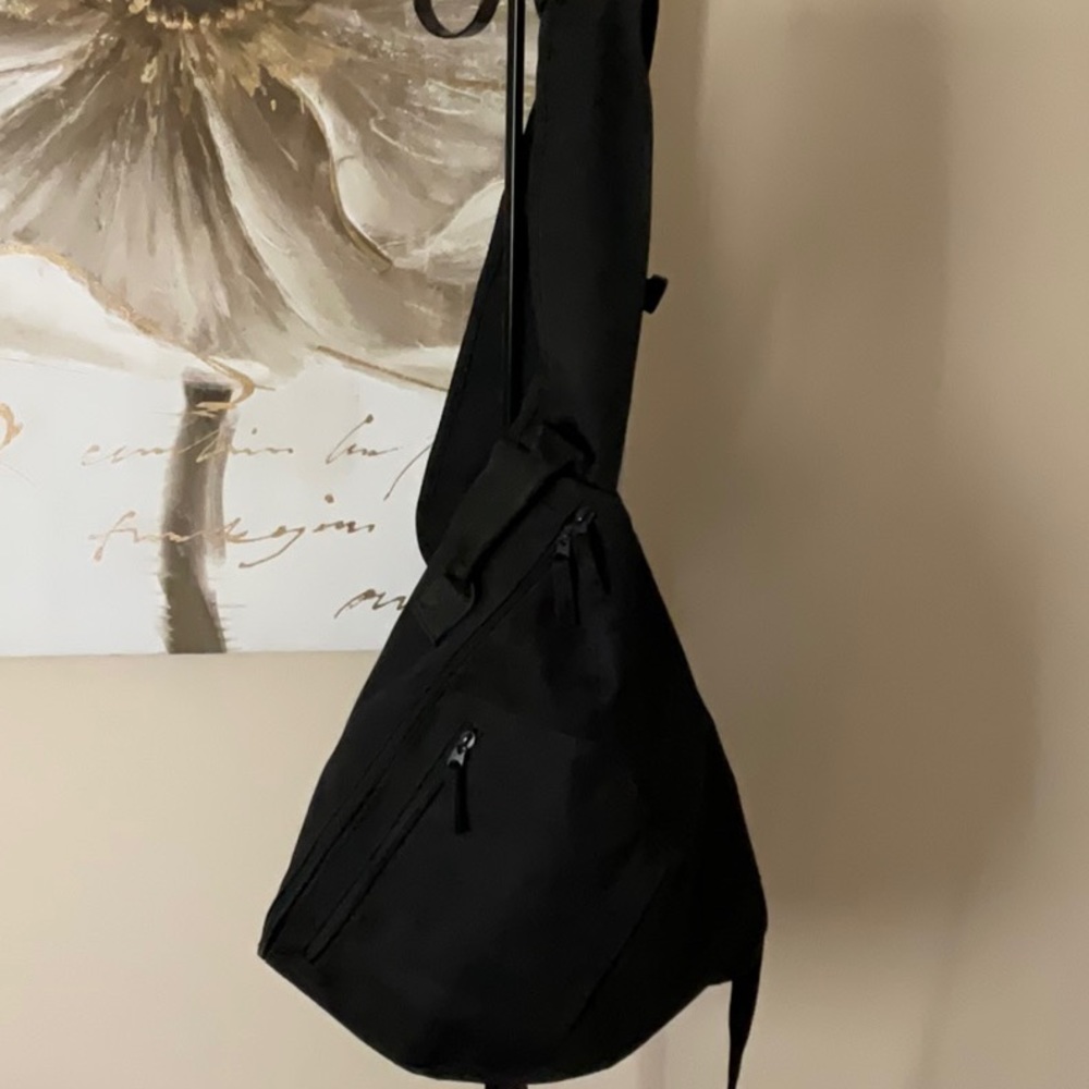 Crossbody knapsack